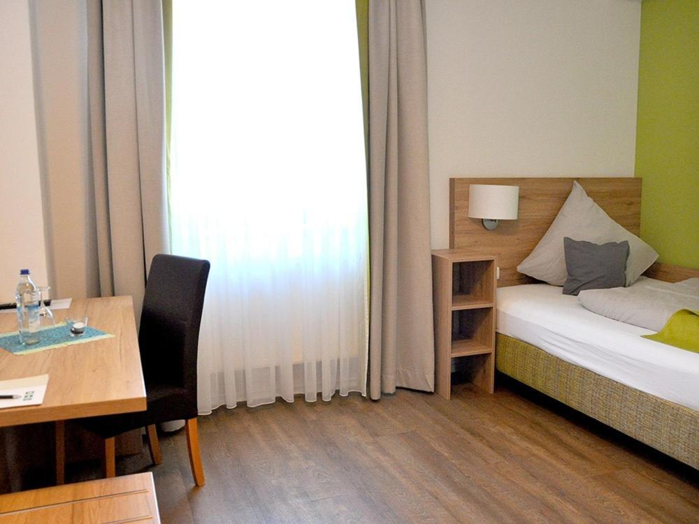 Landgasthaus Zur Linde Pleiskirchen 外观 照片