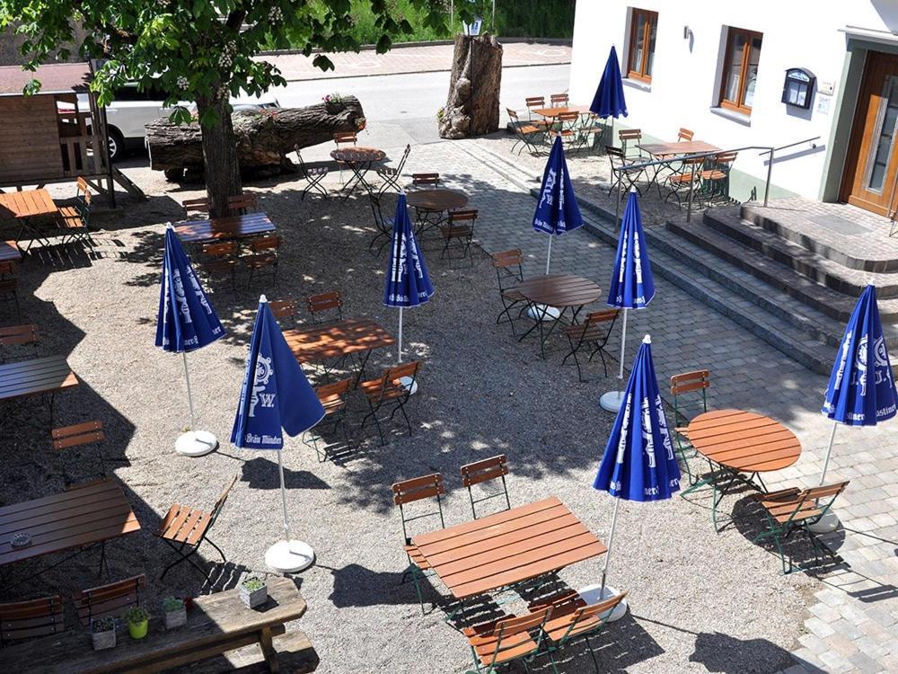 Landgasthaus Zur Linde Pleiskirchen 外观 照片